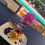 La Monarque Pensión 5*