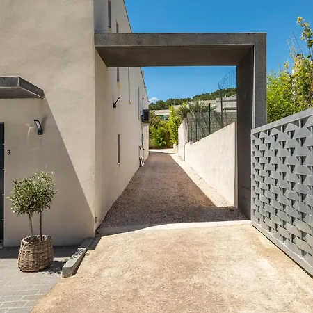 ゲストハウス La Monarque (adults Only) 5*