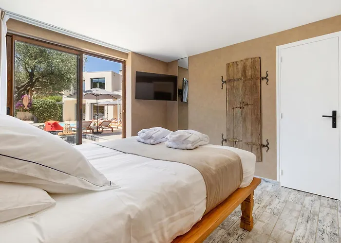 La Monarque (adults Only) ゲストハウス 5*