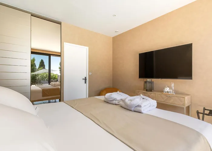 La Monarque (adults Only) 5* アグド