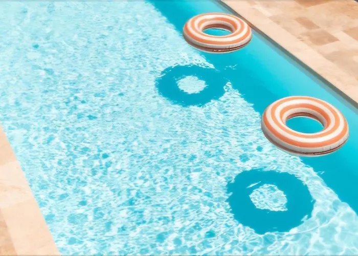 ゲストハウス La Monarque (adults Only)