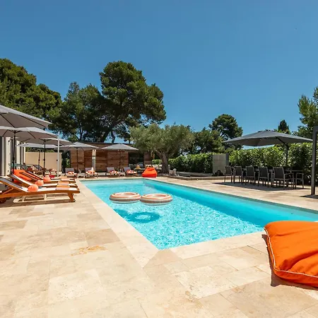 招待所 La Monarque (adults Only) 5*