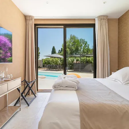 La Monarque (adults Only) 5*