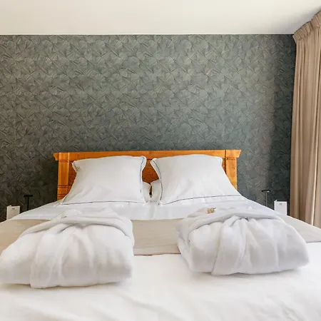 La Monarque (adults Only) Гостевой дом