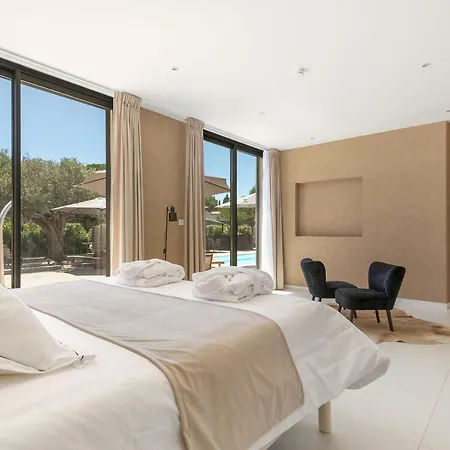 La Monarque (adults Only) 5* آجد