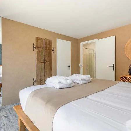 La Monarque (adults Only) 招待所 5*