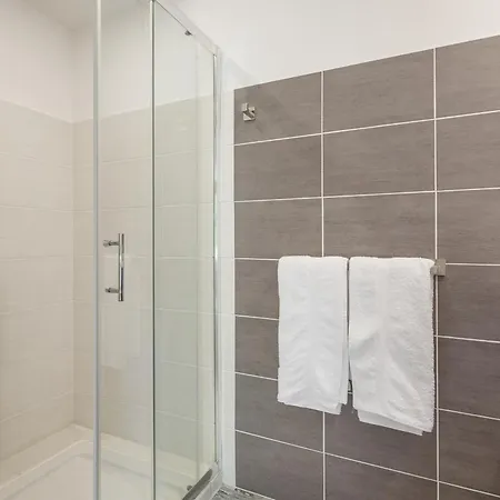 招待所 La Monarque (adults Only)