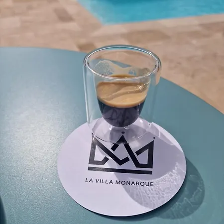 La Monarque (adults Only) 招待所