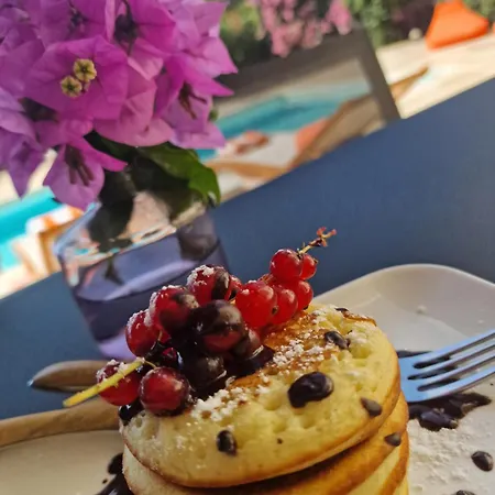 La Monarque (adults Only) بيت ضيافة