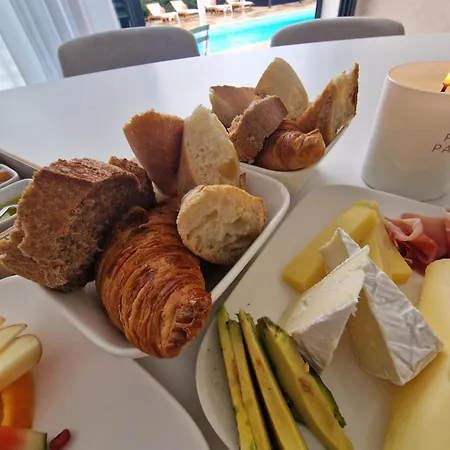 بيت ضيافة La Monarque (adults Only)