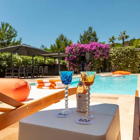 La Monarque (adults Only) 阿格德