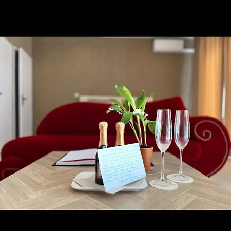 La Monarque (adults Only) 5* آجد