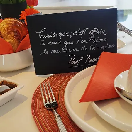La Monarque (adults Only)