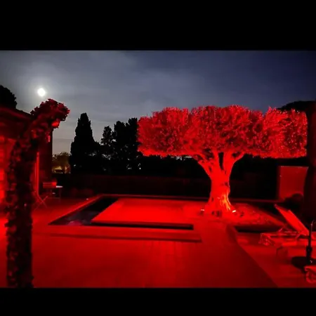 La Monarque (adults Only) 5*