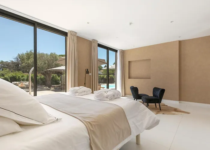 La Monarque (adults Only) 5* 아그